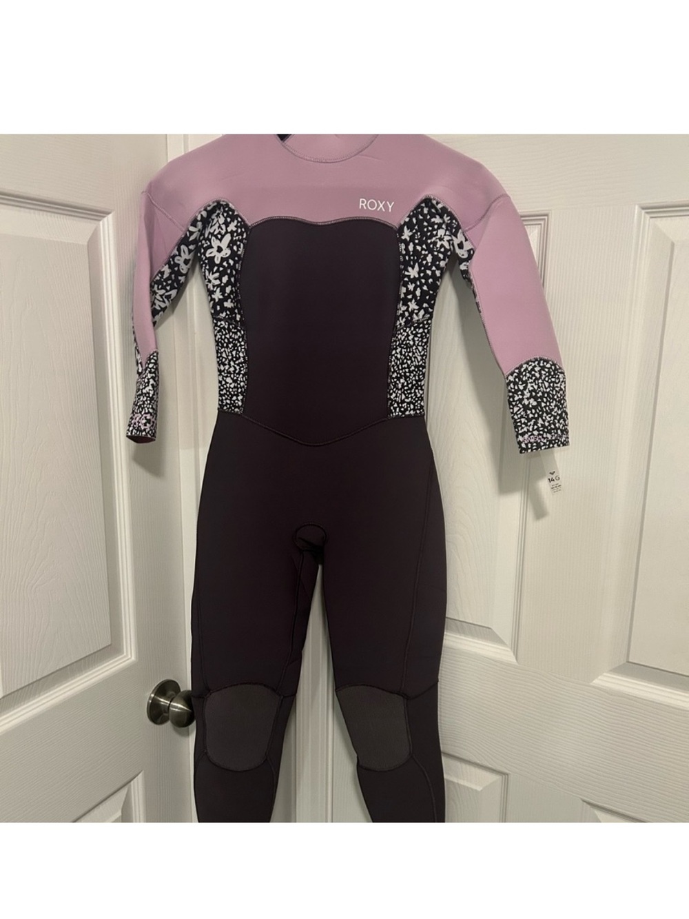 Roxy Girls orchard purple and Black Floral-Panel Wetsuit 14G